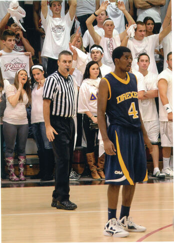 Ref Rob Riley makes the right call