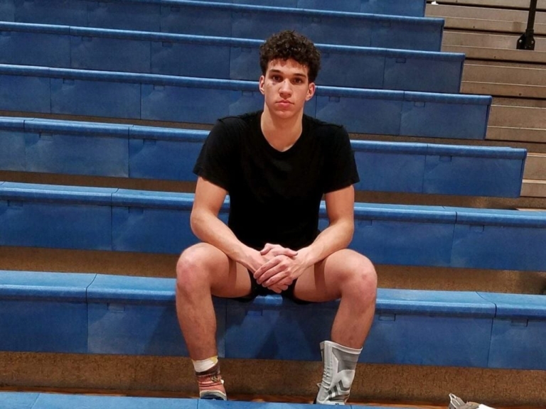 Ozzie Urena delivers for Bordentown boys’ basketball