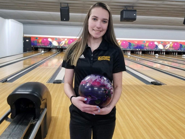 Rayna Smith’s ‘freakish’ strength leads Bordentown girls’ bowling
