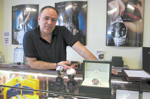 Jeweler brings custom skills to town
