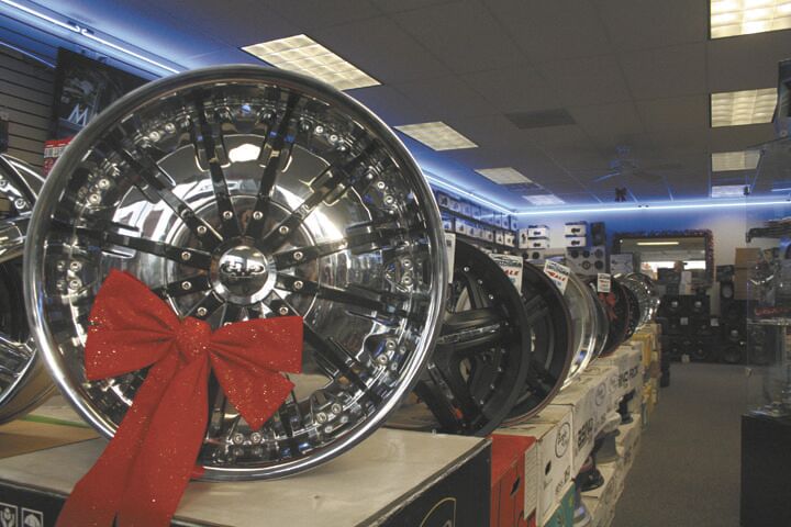 Customize your wheels at Hot Rides