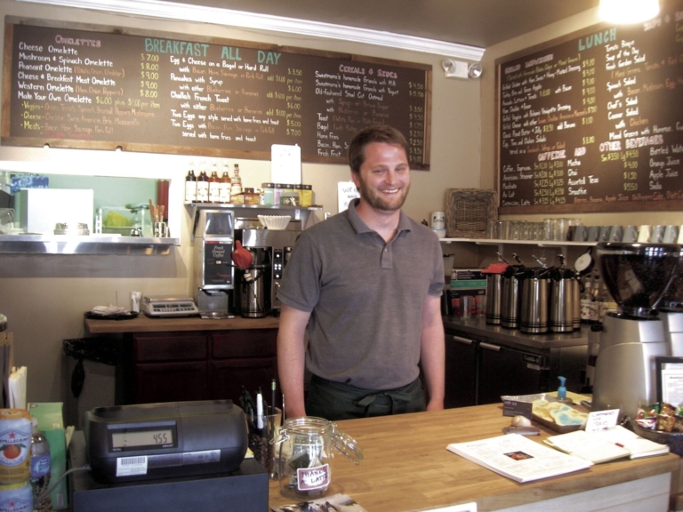 Café worker starts own restaurant biz