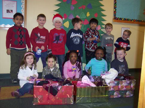 web1_2012-12-14-Ewing-Nursery-School-Donates-Mittens.jpg