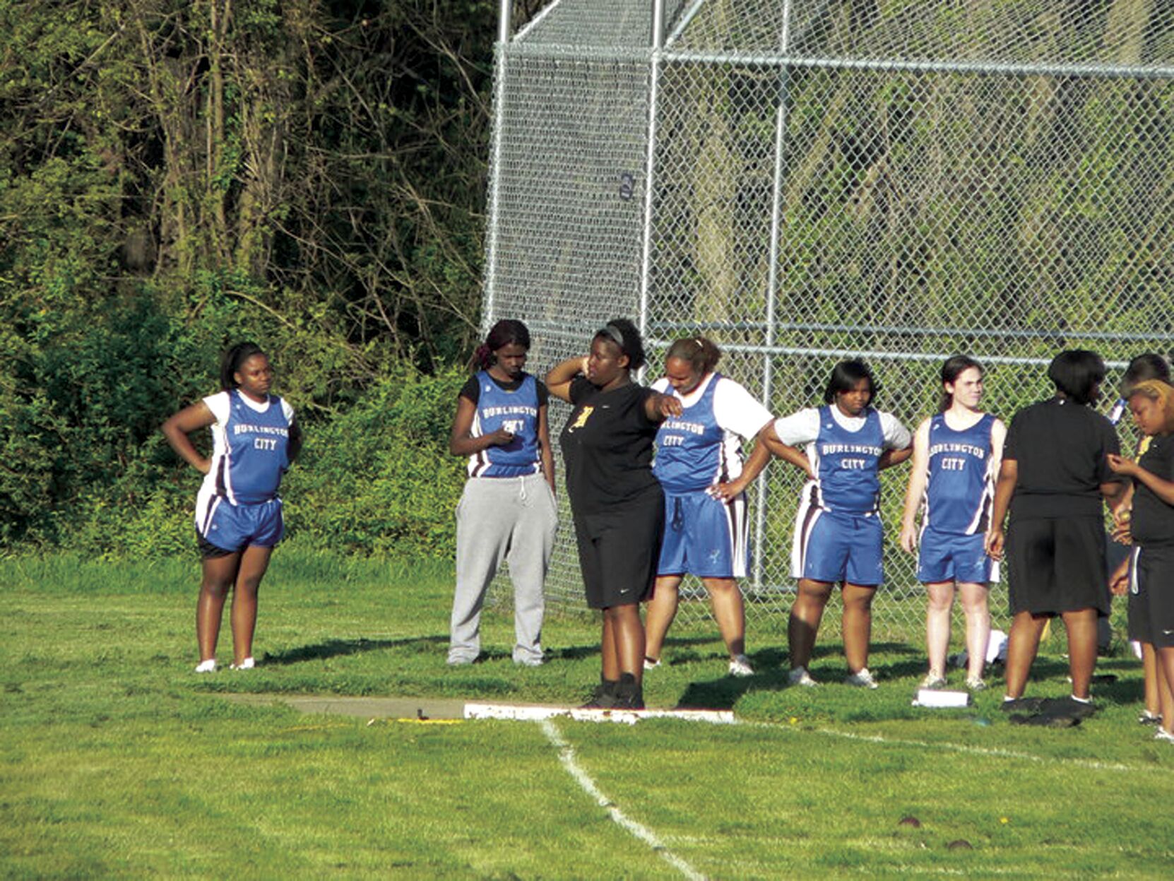 Throwers push each other– and the record book