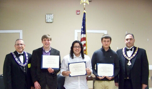 web1_2013-04-Hamilton-Elks-Students-of-the-Month.jpg