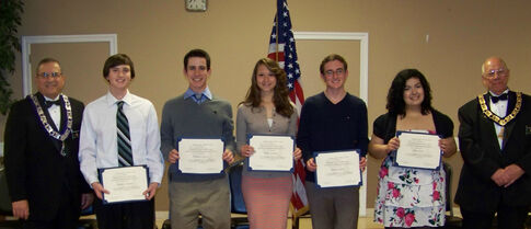 web1_2013-05-Hamilton-Elks-Students-of-the-Month.jpg