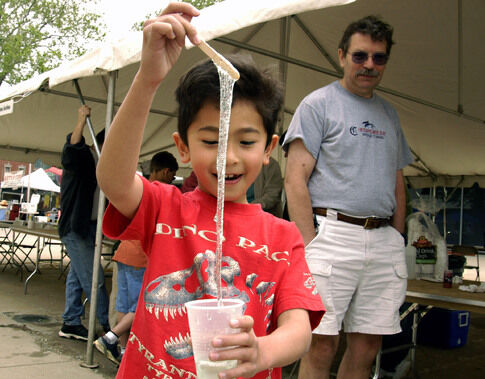 web1_2013-05-Science-Saturday-3.jpg