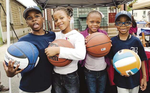 Bordentown Street Fair takes over Farnsworth