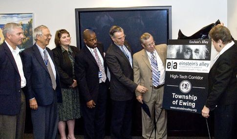 web1_2013-07-EO-Einstein-Alley.jpg