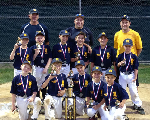 web1_2013-09-RA-Robbinsville-Little-League-Team.jpg