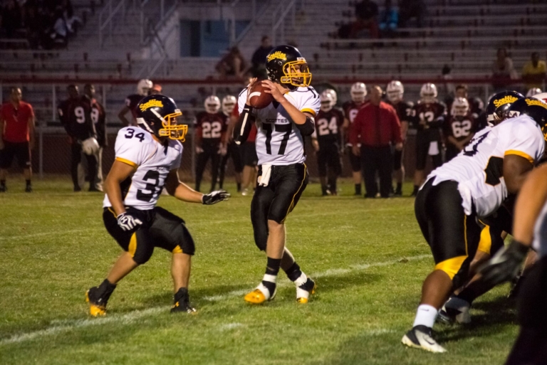 BRHS quaterback recovers from collarbone injury