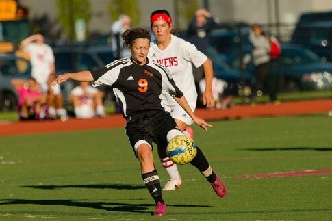 Hamilton West soccer player settles in at midfield