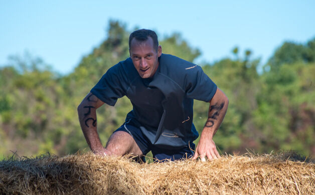 Fun runners tackle farm obstacles