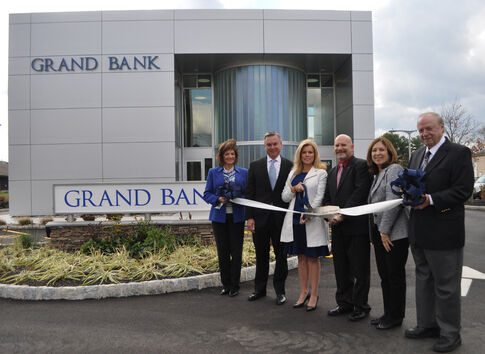 web1_2013-12-HP-Grand-Bank.jpg