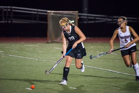 web1_2013-11-HE-Field-hockey-Dori-Auslander.JPG