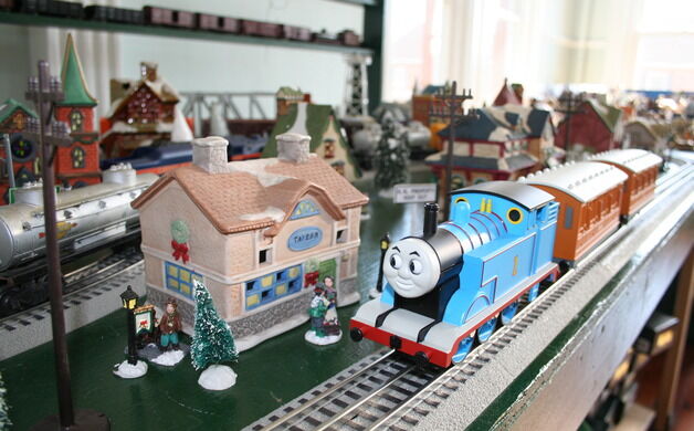 Model trains bring out ‘kid in everyone’