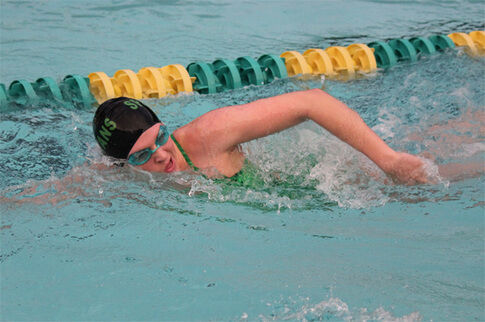 Steinert swimmer returns after knee surgery