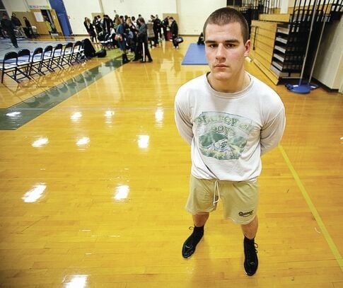 Markulec breaks Hopewell Valley wrestling record