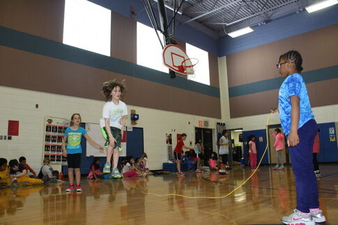 web1_2014-04-LG-Jump-Rope-for-Heart.JPG
