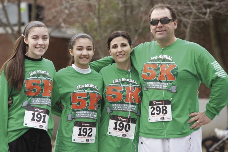 Festive 5k runners show green spirit
