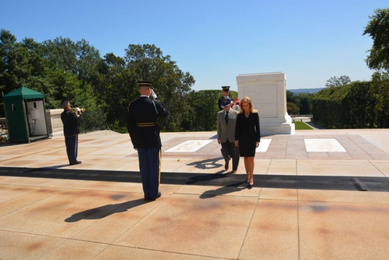 Hamilton veterans join mayor on trip to Arlington National Cemetery