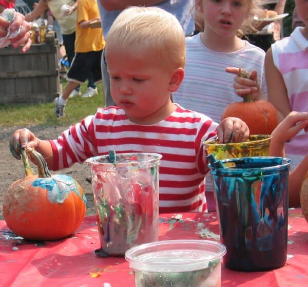 webterhunespumpkincarver