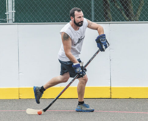 web1_street-hockey-8527.jpg