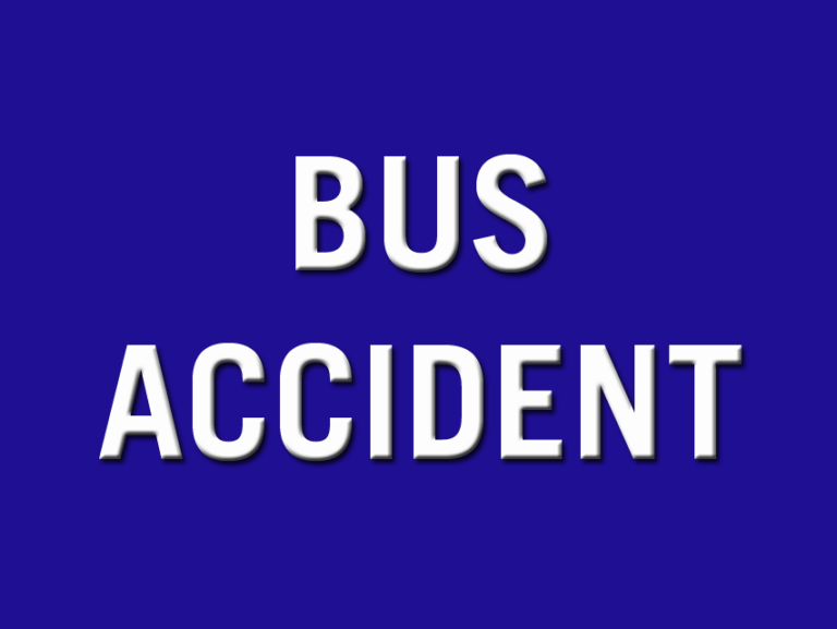3 injured in bus crash on 206