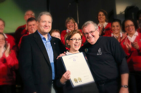 web1_Pat-and-Lee-Weitz-given-Proclamation-by-Benson.jpg