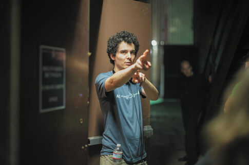 web1_2014-12-PE-Damien-Chazelle-directing.jpg