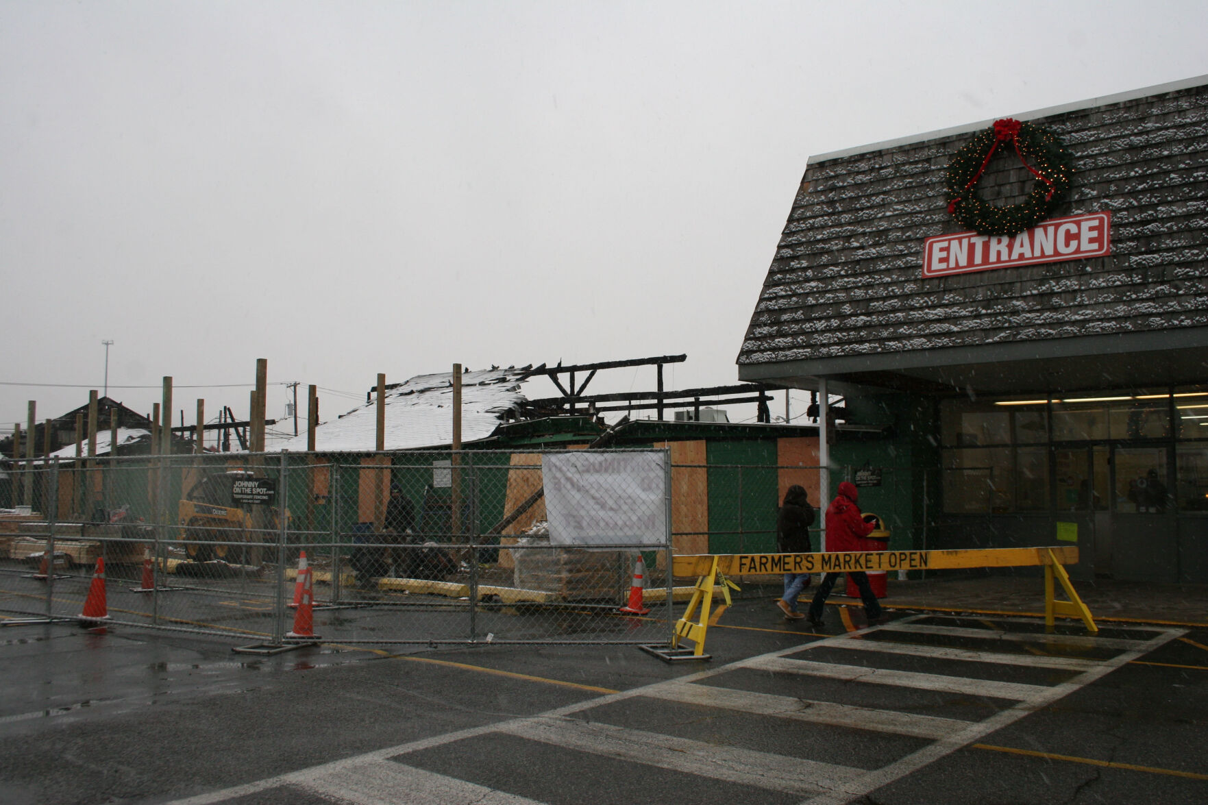 Columbus market back in business