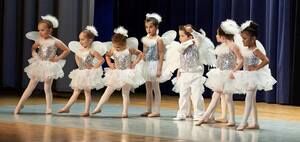 2015 Summer Camp Guide presented by: Dolce and Clemente’s