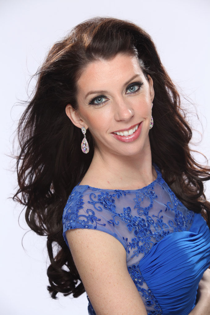 Bordentown’s Amber Mack crowned Mrs. New Jersey International (VIDEO)