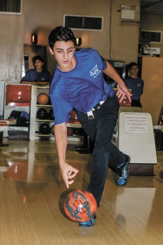 web1_2016-01-EO-Bowling-Trey-Zaggi-WEB.jpg