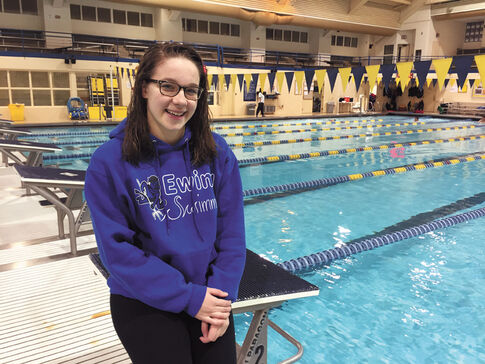 Czelusniak leads Blue Devils in and out of the water