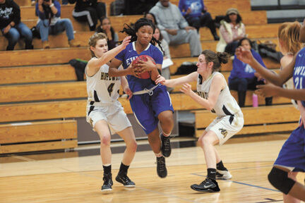 Cayla Sexton racks up assists