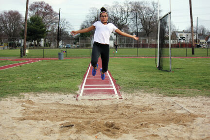 Carlee Smith hopes to reach new heights for West track and field