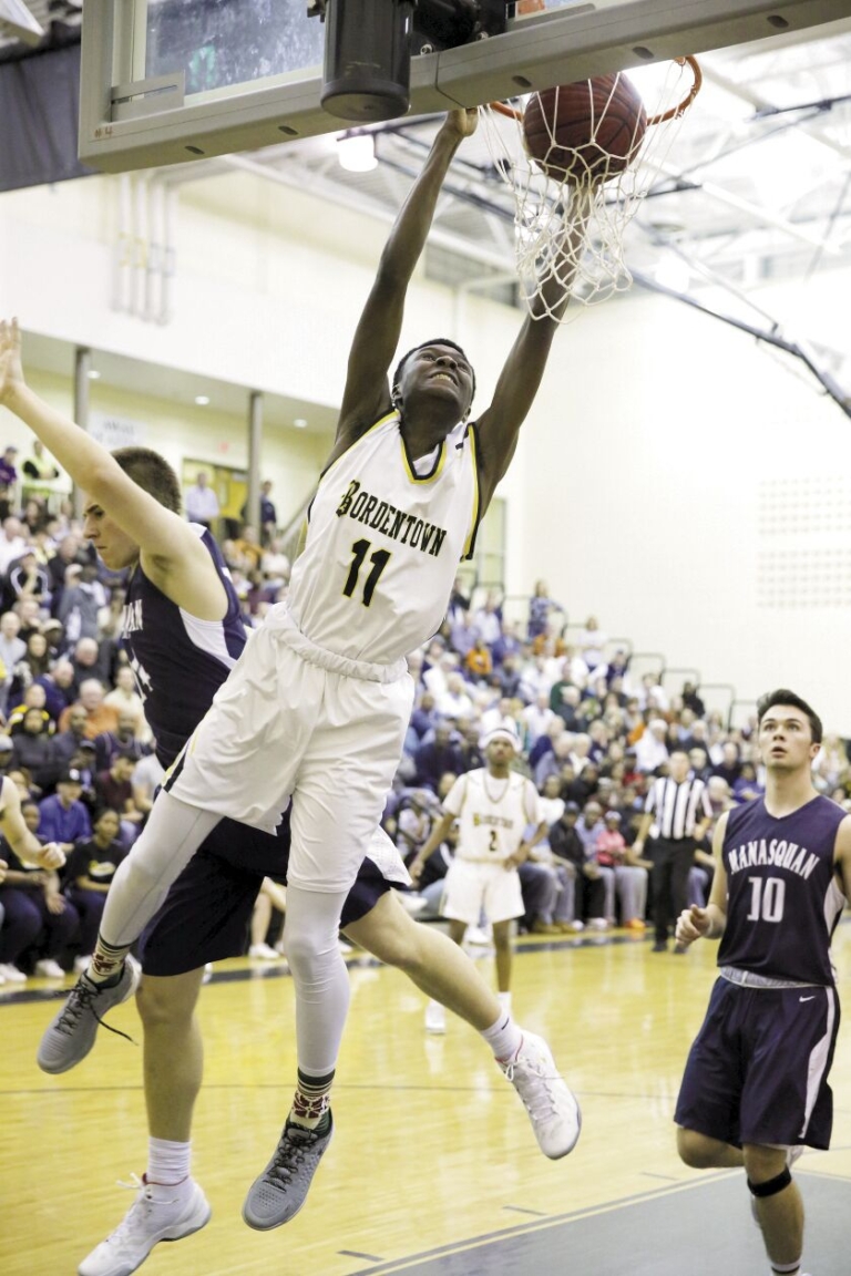 Community, hoops squad become one team