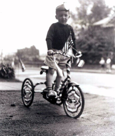 WEB thumbnail_Gary on a Bike – 2