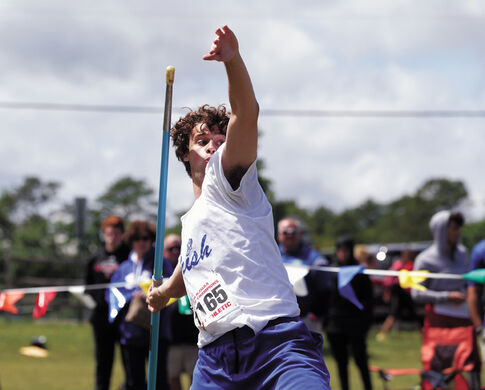 Guenzel excels at javelin for Notre Dame