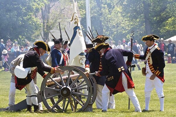 IMG_3389-Soldiers with Cannon by John Lien