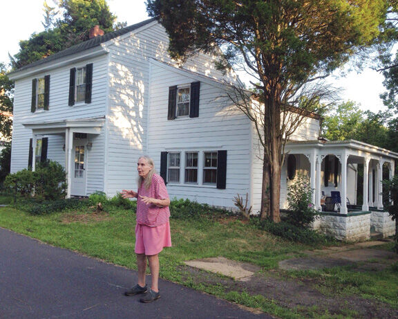 Tale of couple helping Hamilton woman in need spreads across the world