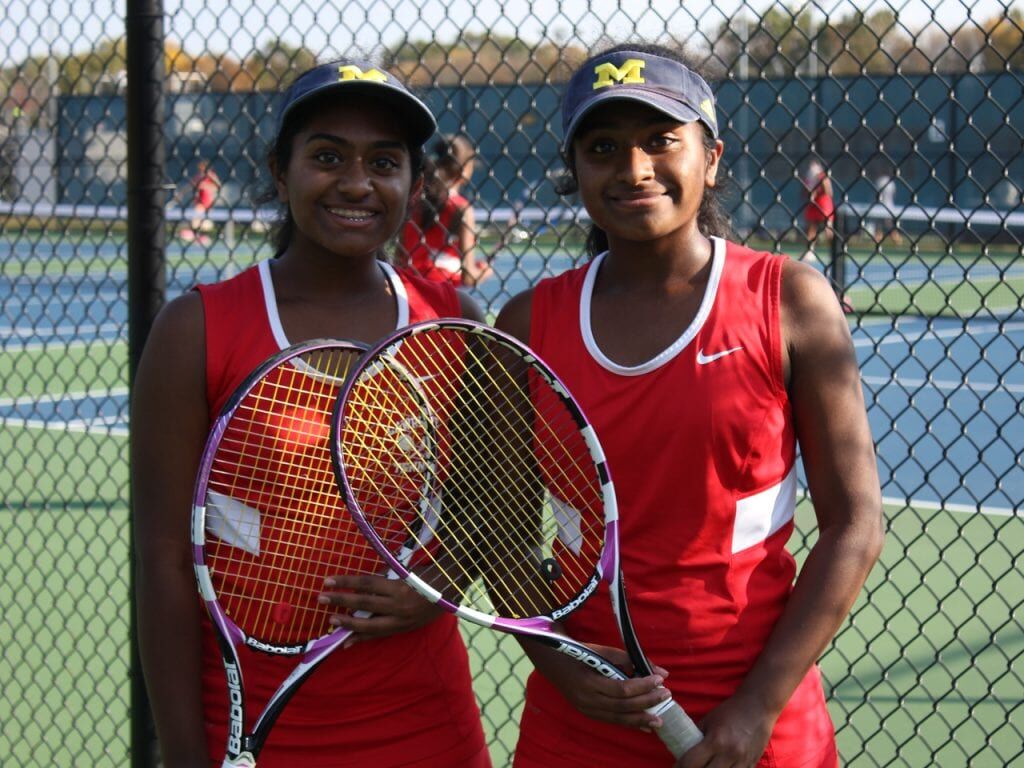 WEB_2016 11 LG Shetty sisters