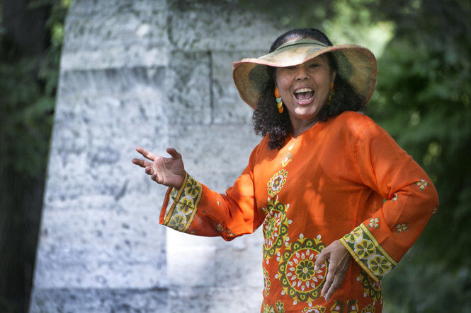 Oni Lasana-Photo – JPEG