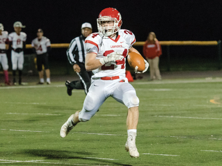 After a winless 2015, Cardinals football bounces back