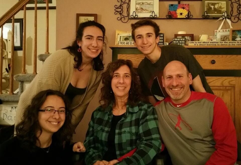 Community rallies as Debbie Dauer battles ALS