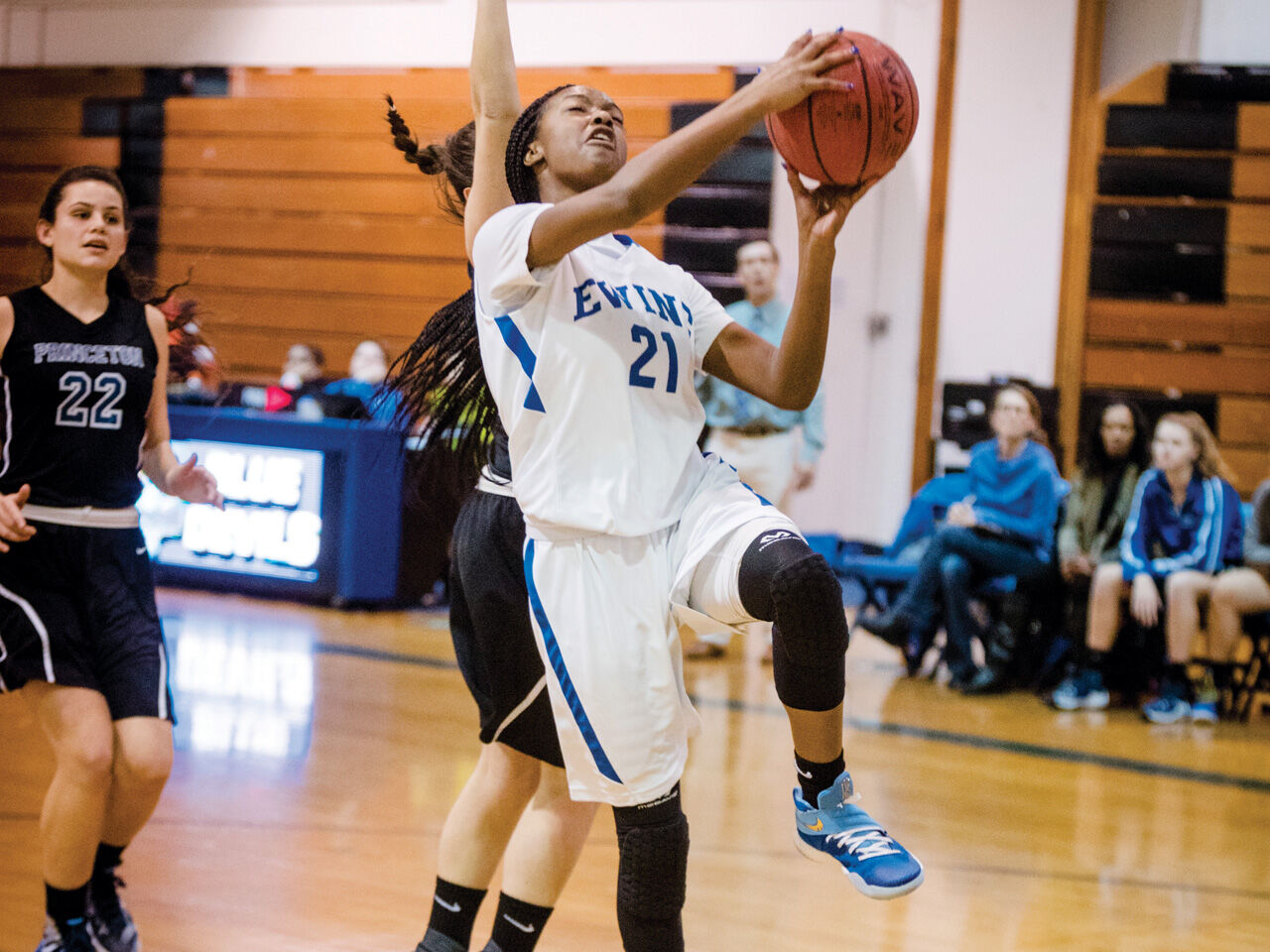 Web_Jaycee Lowe Ewing Girls Basketball -3505