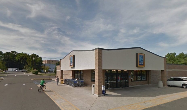 Aldi reopening delayed
