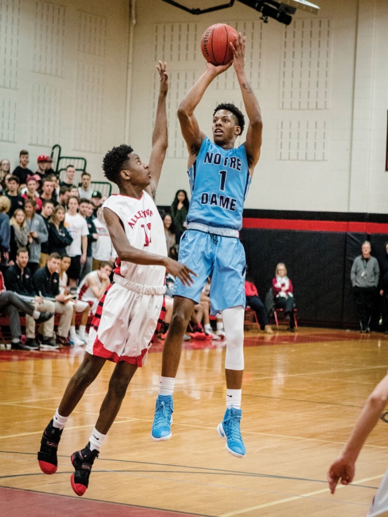 Notre Dame’s Dixon used to being the Man on the court