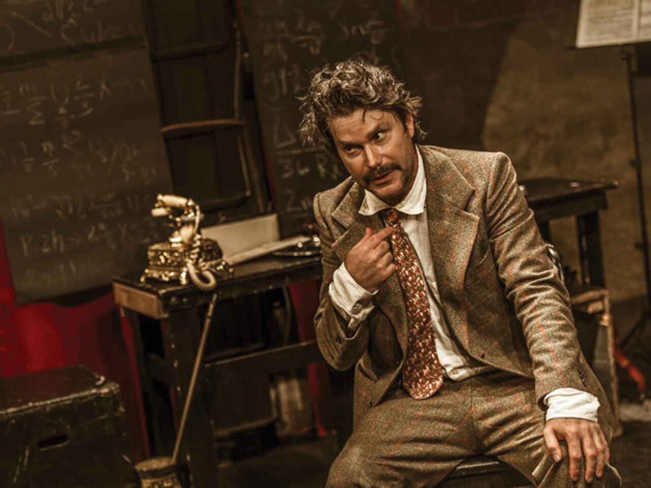 Einstein Smudgy Face